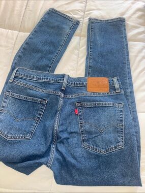 Levi's Medium Blue Straight-Leg Jeans with Red Tab
